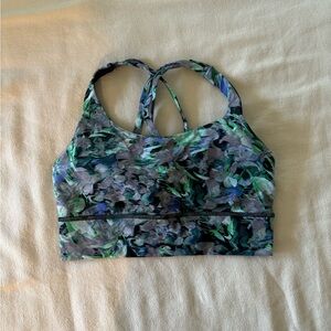 Lululemon sports bra